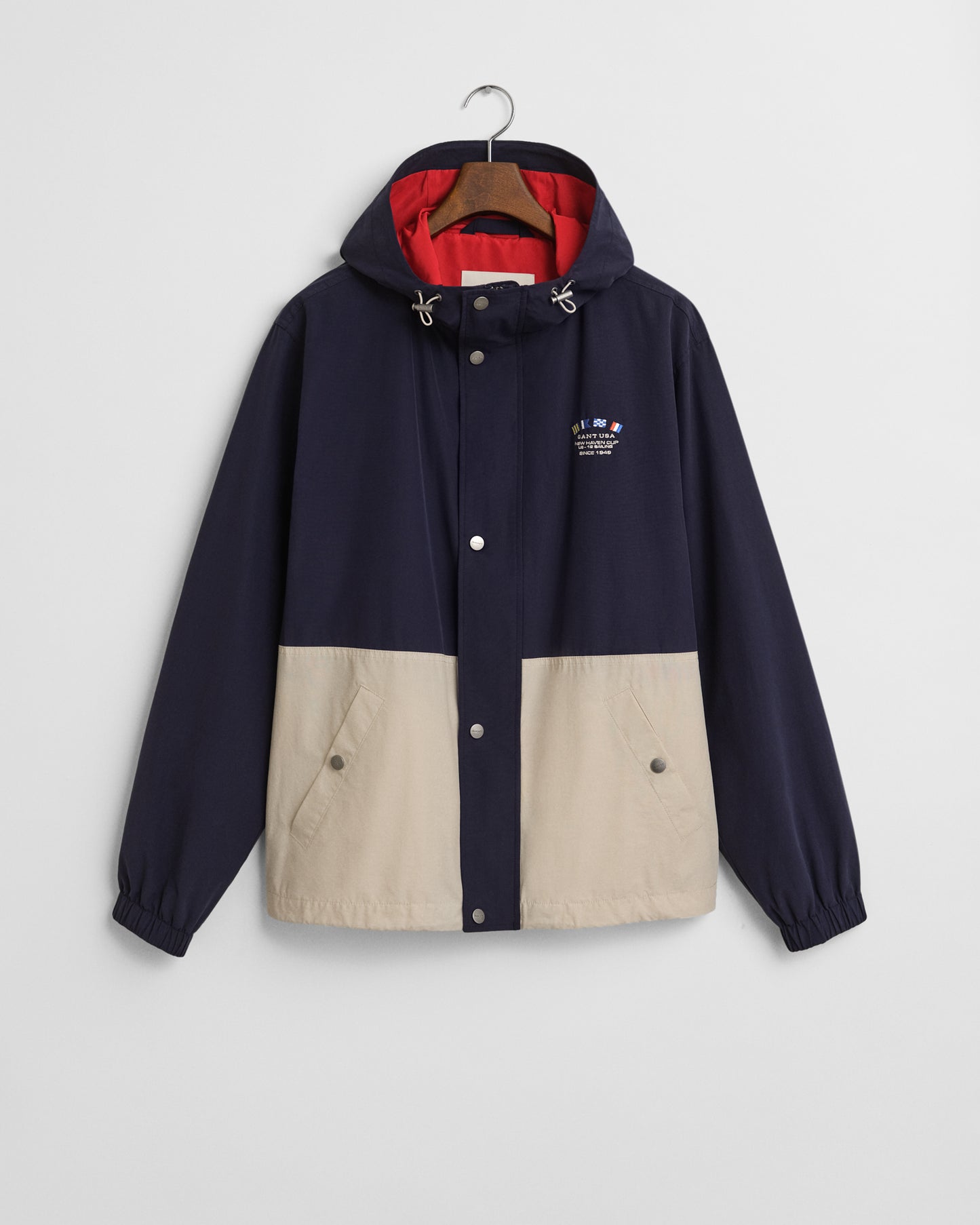 CLASSIC BLUE, BLOCKED WINDSHIELDER JACKET, FLAT-LAY BY GANT AU.