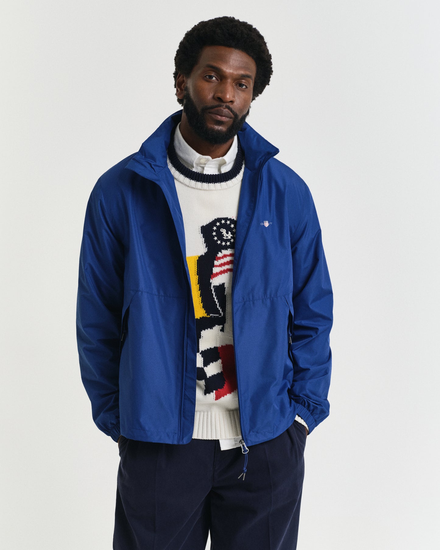 DEEP COBALT, LIGHTWEIGHT WINDSHIELDER JACKET, FRONT-VIEW BY GANT AU.