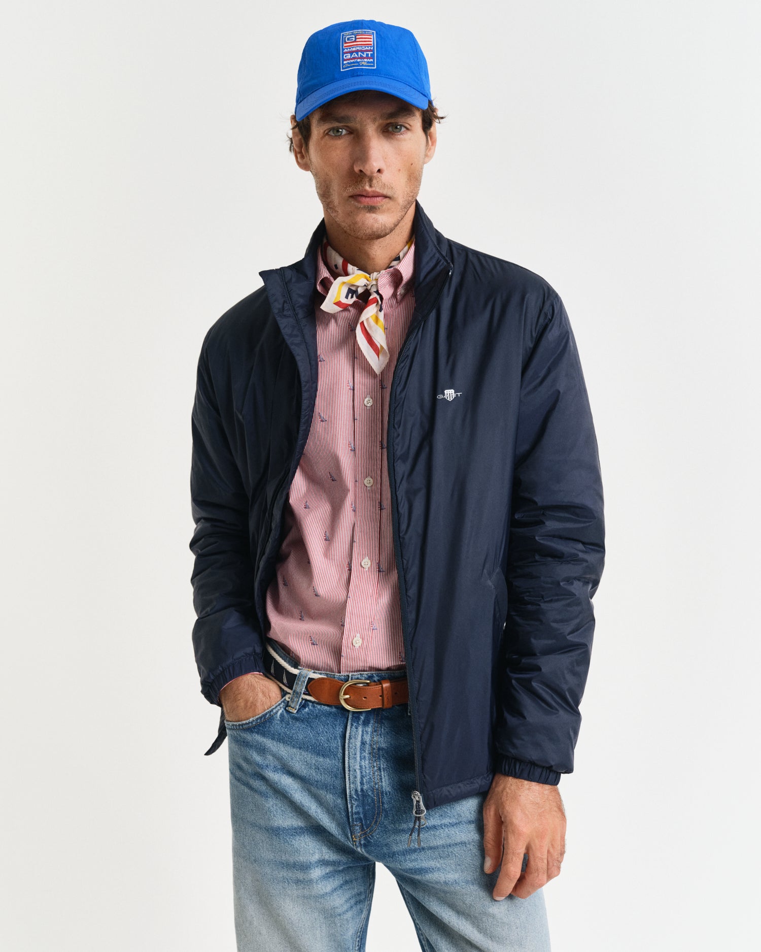 EVENING BLUE, LIGHT INSULATED JACKET, FRONT-VIEW BY GANT AU.