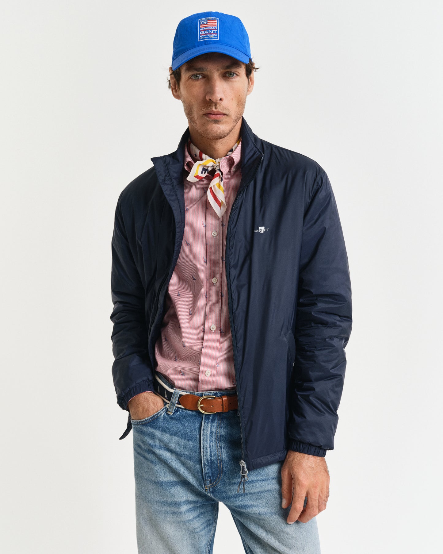 EVENING BLUE, LIGHT INSULATED JACKET, FRONT-VIEW BY GANT AU.