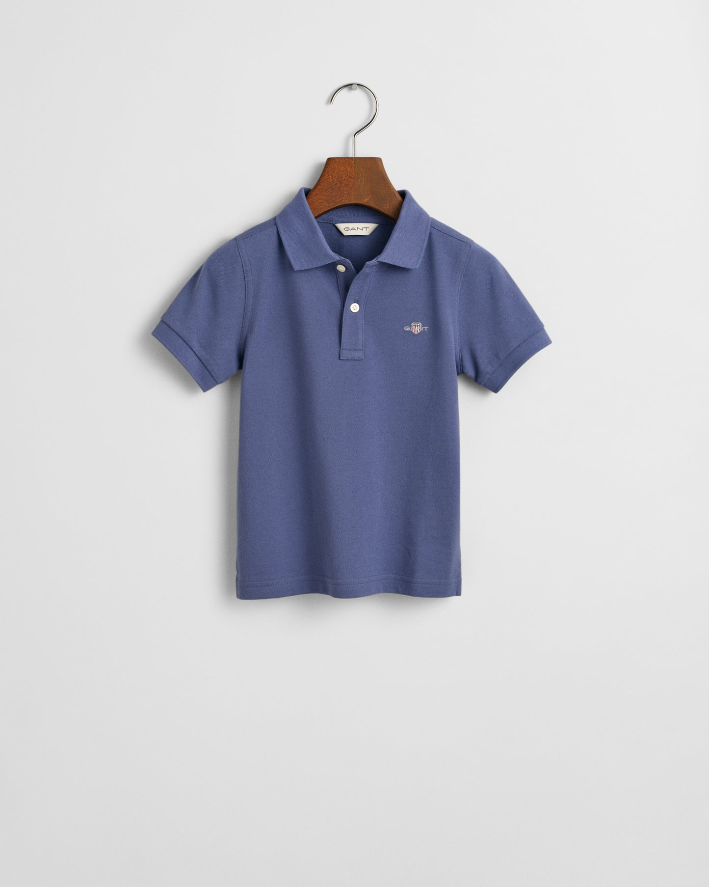 DUSTY NAVY, SHIELD SS PIQUE BY GANT AU.