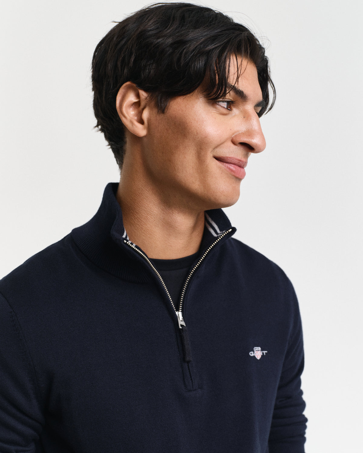 EVENING BLUE, CLASSIC COTTON HALF ZIP, CLOSE-UP BY GANT AU.