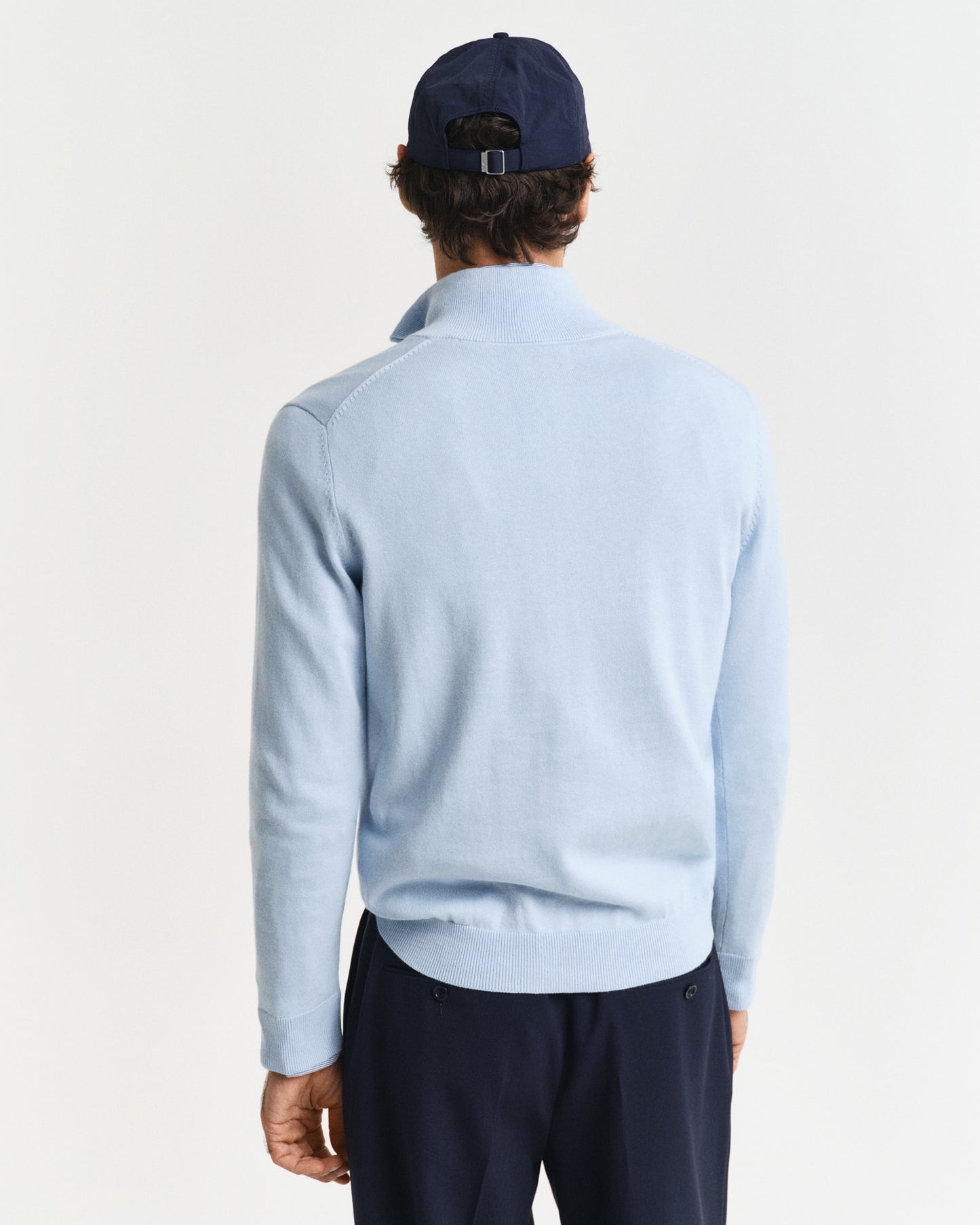 FRESH BLUE, CLASSIC COTTON HALF ZIP, BACK-VIEW BY GANT AU.