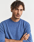 PERSIAN BLUE, SUNFADED C-NECK, CLOSE-UP BY GANT AU.