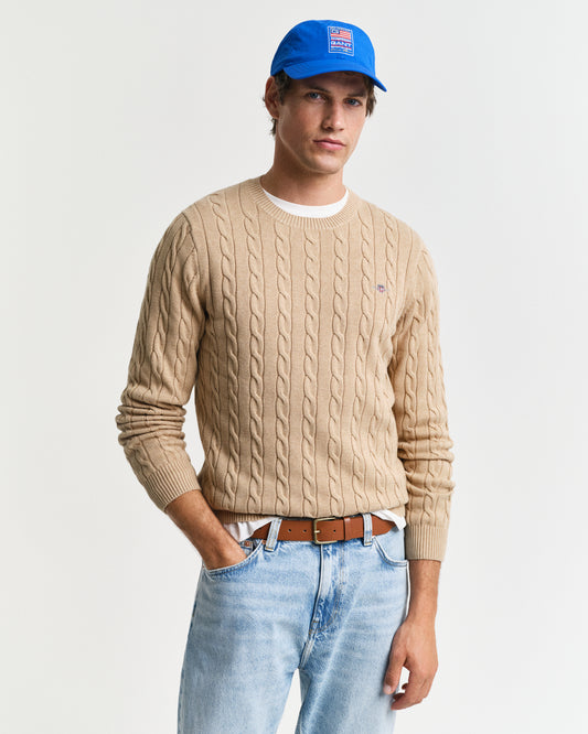 KHAKI MELANGE, COTTON CABLE C-NECK, FRONT-VIEW BY GANT AU.