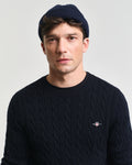 EVENING BLUE, COTTON CABLE C-NECK, CLOSE-UP BY GANT AU.