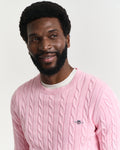 CALIFORNIA PINK, COTTON CABLE C-NECK, CLOSE-UP BY GANT AU.