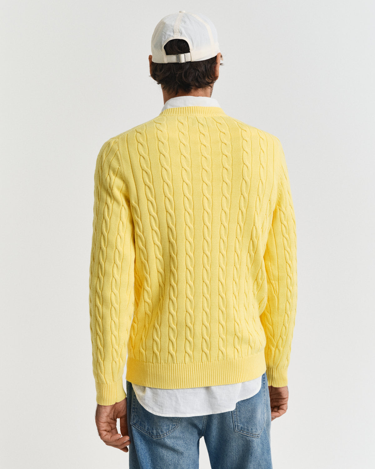 BANANA YELLOW, COTTON CABLE C-NECK, BACK-VIEW BY GANT AU.
