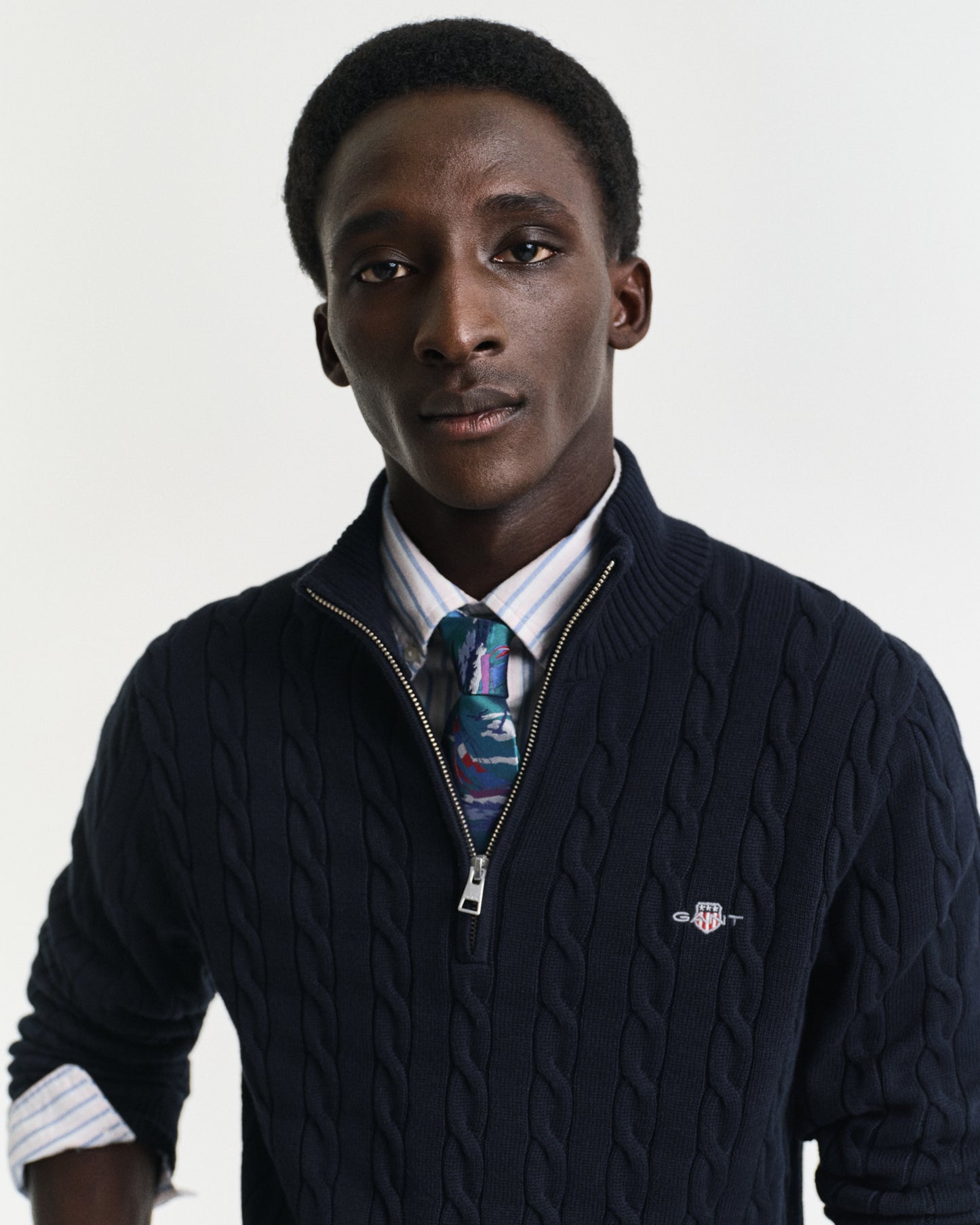 EVENING BLUE, COTTON CABLE HALF ZIP, CLOSE-UP BY GANT AU.