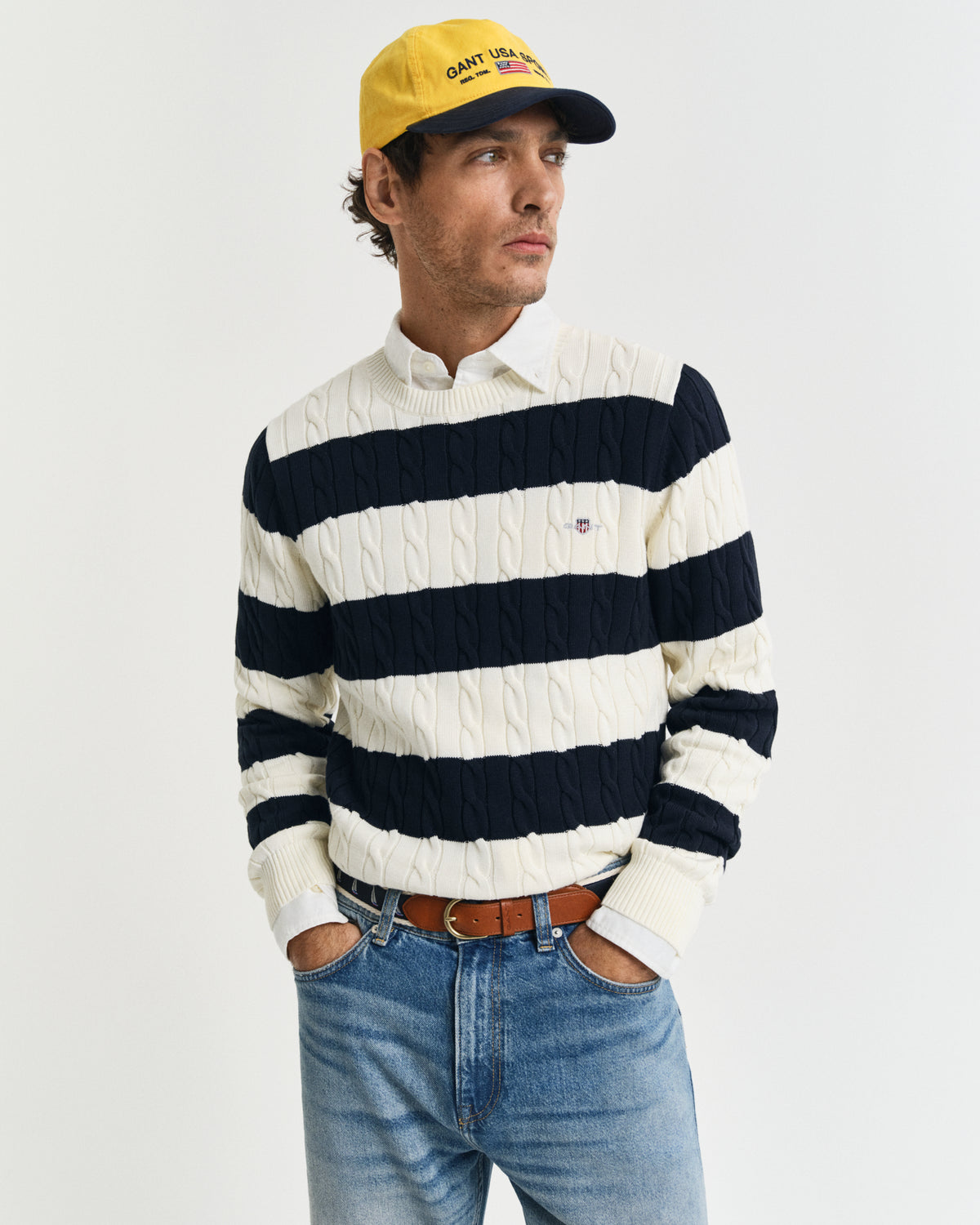 EVENING BLUE, STRIPED COTTON CABLE C-NECK, FRONT-VIEW BY GANT AU.