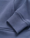 DUSTY NAVY, ARCHIVE SHIELD HOODIE, CLOSE-UP BY GANT AU.