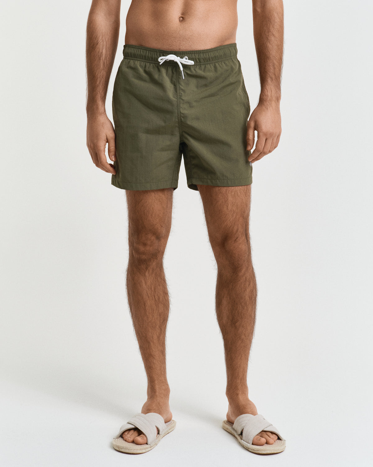 JUNIPER GREEN, SWIM SHORTS, CLOSE-UP BY GANT AU.
