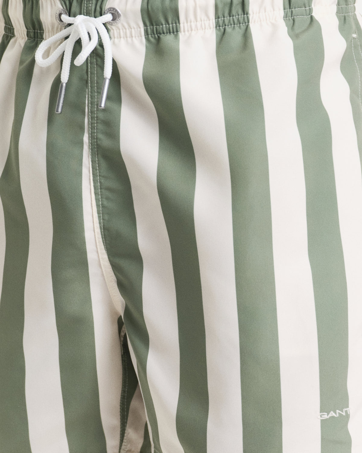 KALAMATA GREEN, BLOCK STRIPE SWIM SHORTS, CLOSE-UP BY GANT AU.