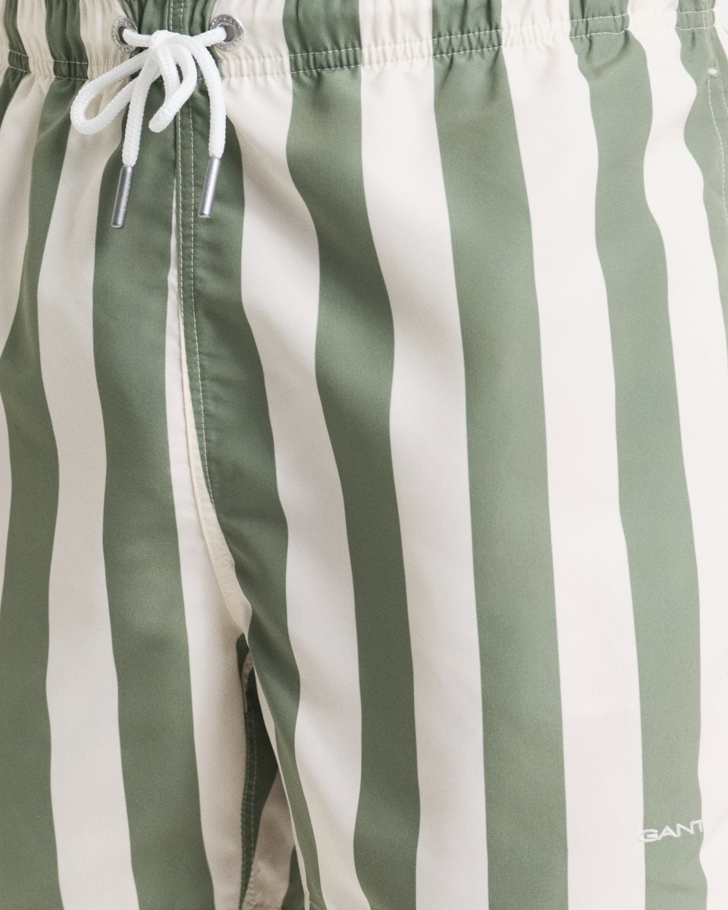 KALAMATA GREEN, BLOCK STRIPE SWIM SHORTS, CLOSE-UP BY GANT AU.