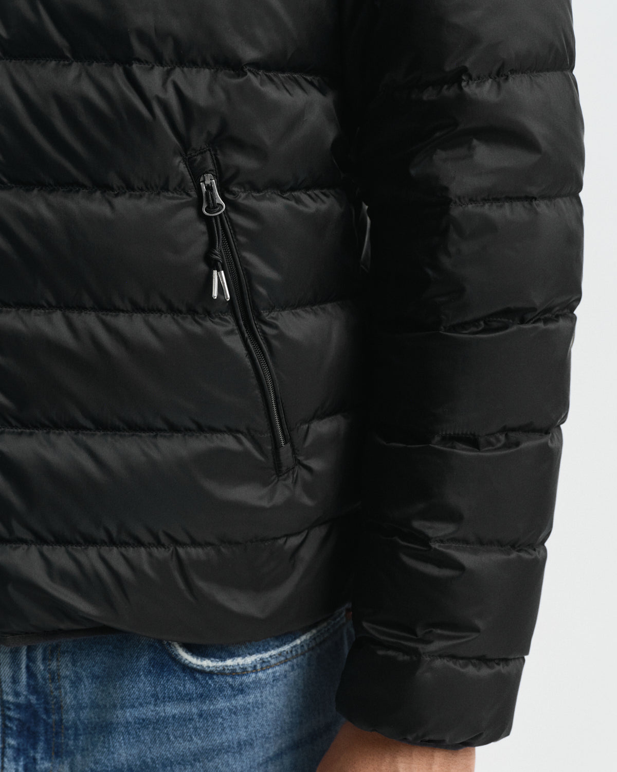 BLACK, LIGHT DOWN JACKET, CLOSE-UP BY GANT AU.