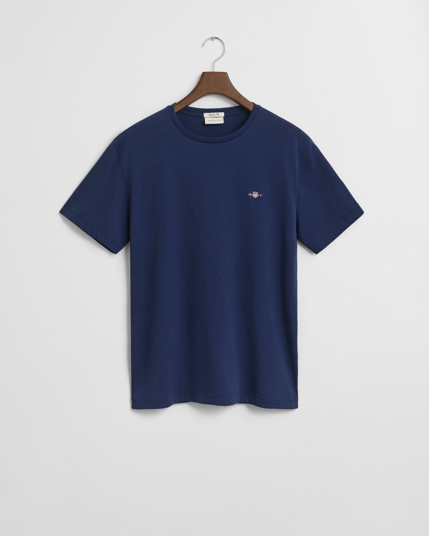 PERSIAN BLUE, REG SHIELD SS T-SHIRT BY GANT AU.