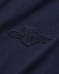 EVENING BLUE, REG TONAL SHIELD SS T-SHIRT, CLOSE-UP BY GANT AU.