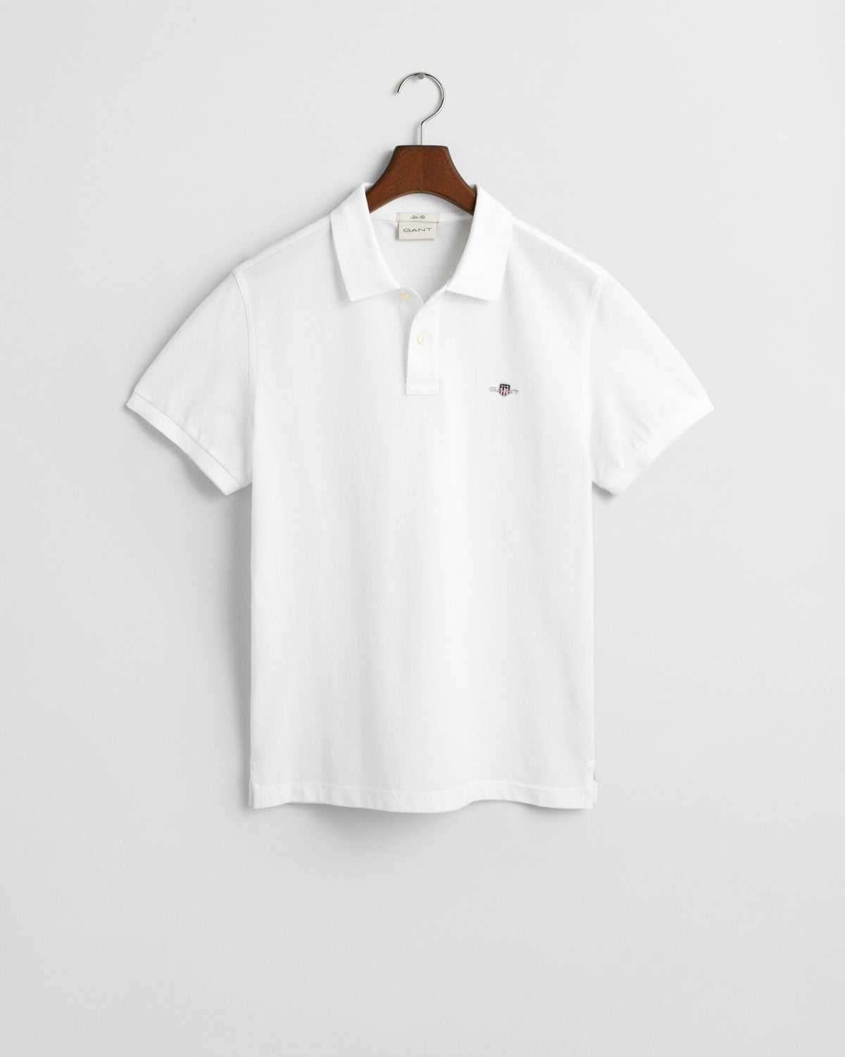 WHITE, SLIM SHIELD SS PIQUE POLO BY GANT AU.