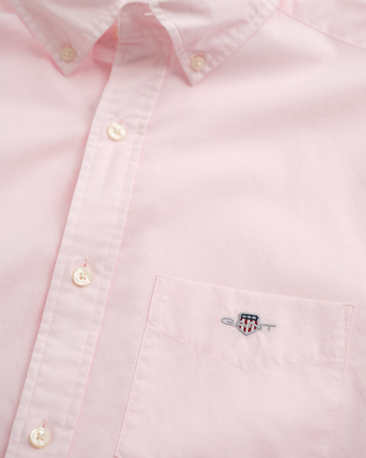 LIGHT PINK, REG CLASSIC POPLIN SHIRT, FLAT-LAY BY GANT AU.