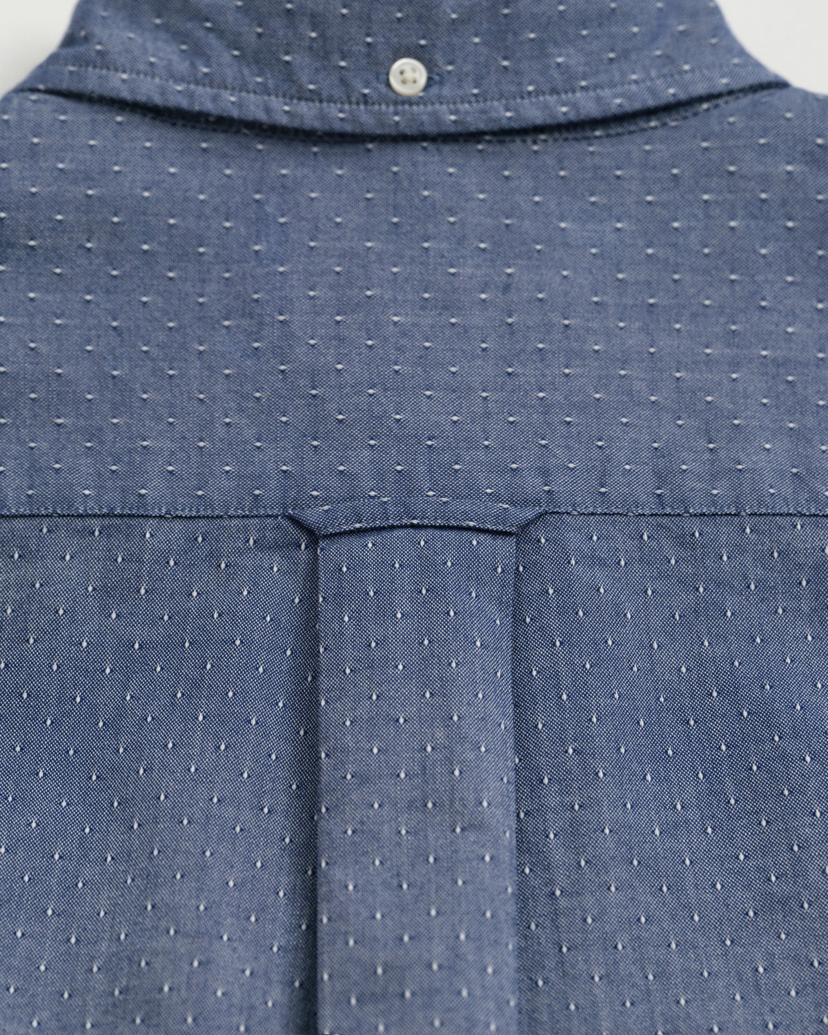 PERSIAN BLUE, REG OXFORD DOBBY DOT SHIRT, CLOSE-UP BY GANT AU.