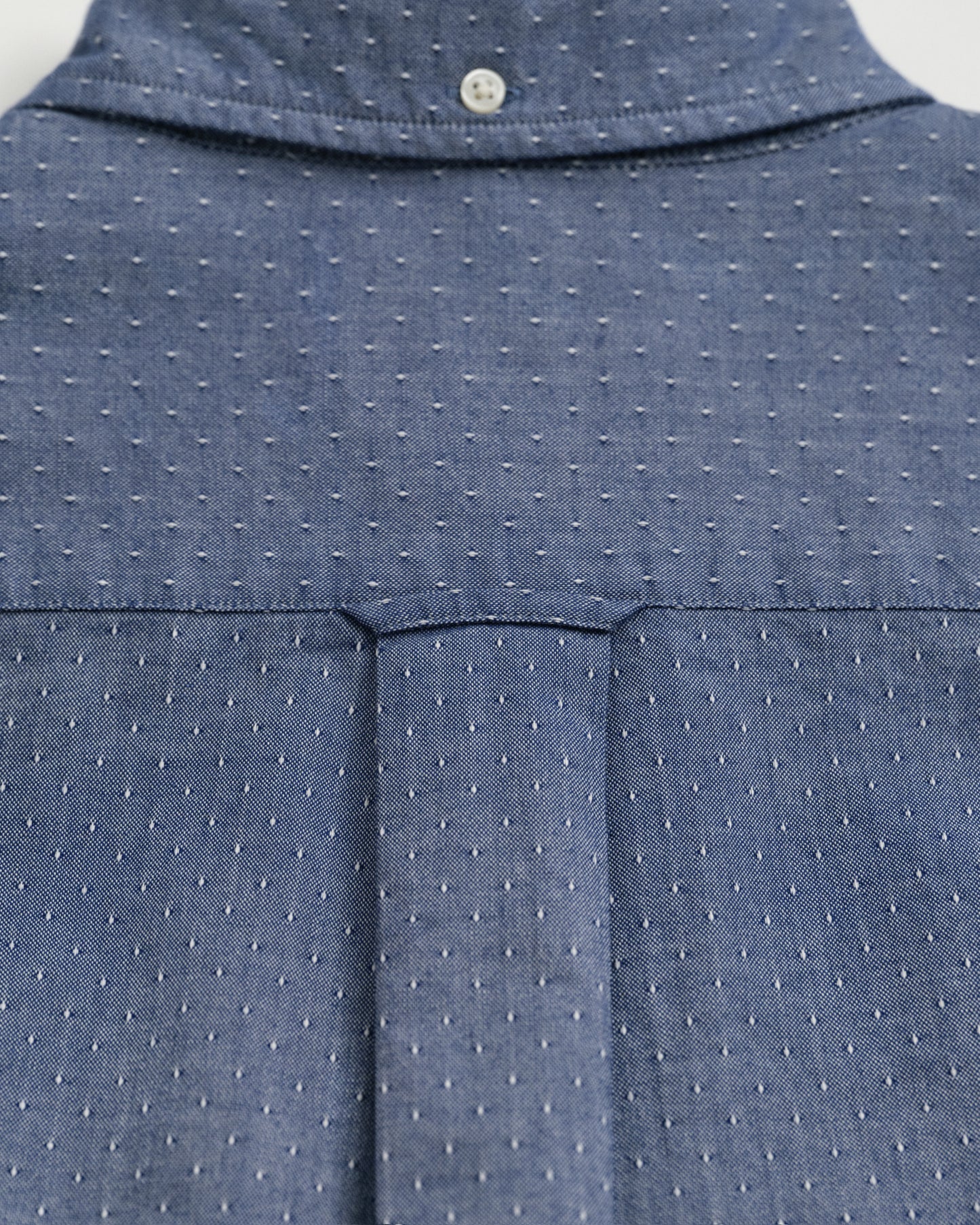 PERSIAN BLUE, REG OXFORD DOBBY DOT SHIRT, CLOSE-UP BY GANT AU.