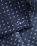 MARINE, FOULARD PRINT POCKET SQUARE, CLOSE-UP BY GANT AU.