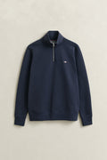 EVENING BLUE, REG SHIELD HALF ZIP SWEAT, FLAT-LAY BY GANT AU.