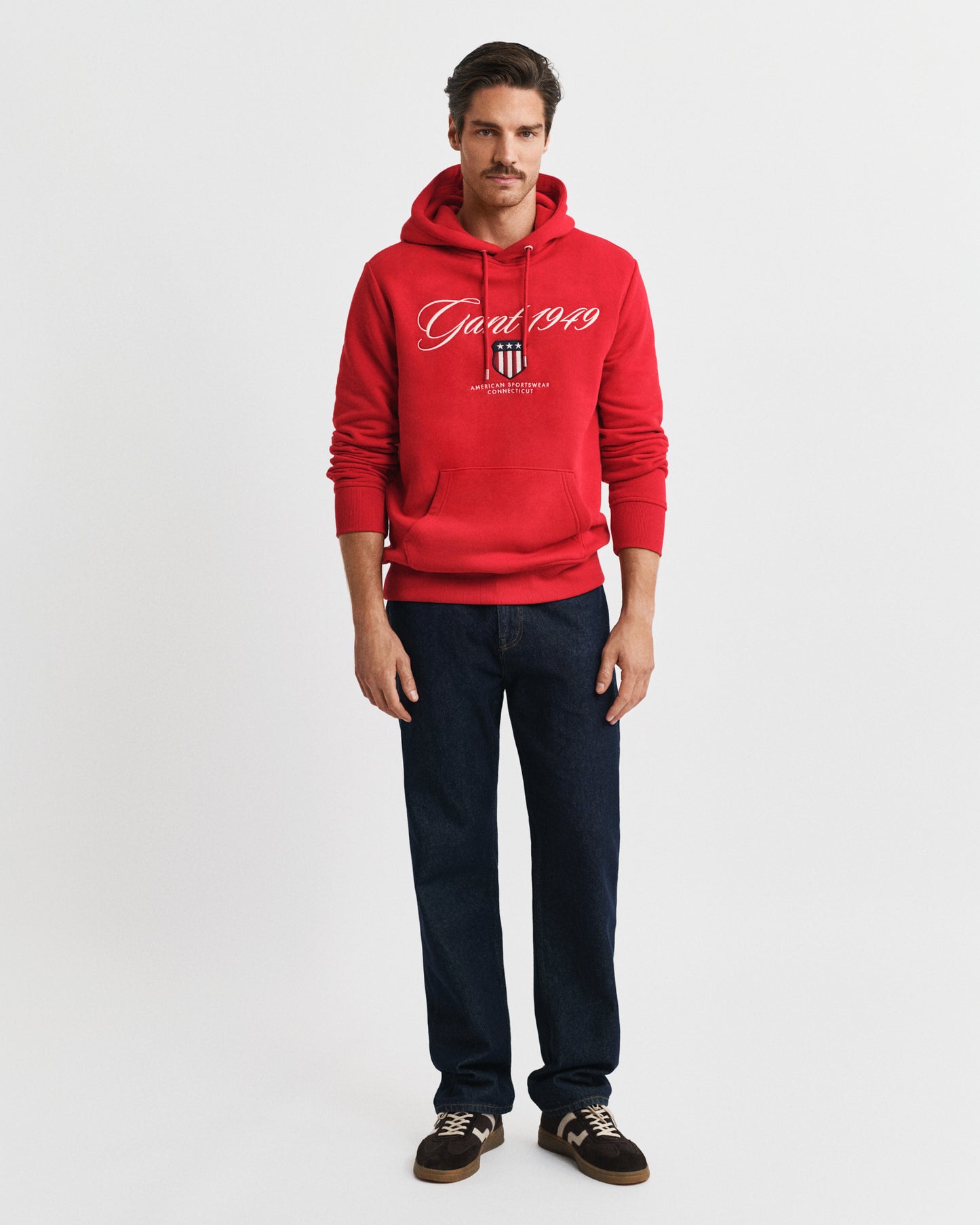 RUBY RED, GRAPHIC HOODIE BY GANT AU.