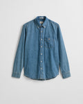 SEMI LIGHT BLUE WORN IN, REG DENIM SHIRT, FLAT-LAY BY GANT AU.