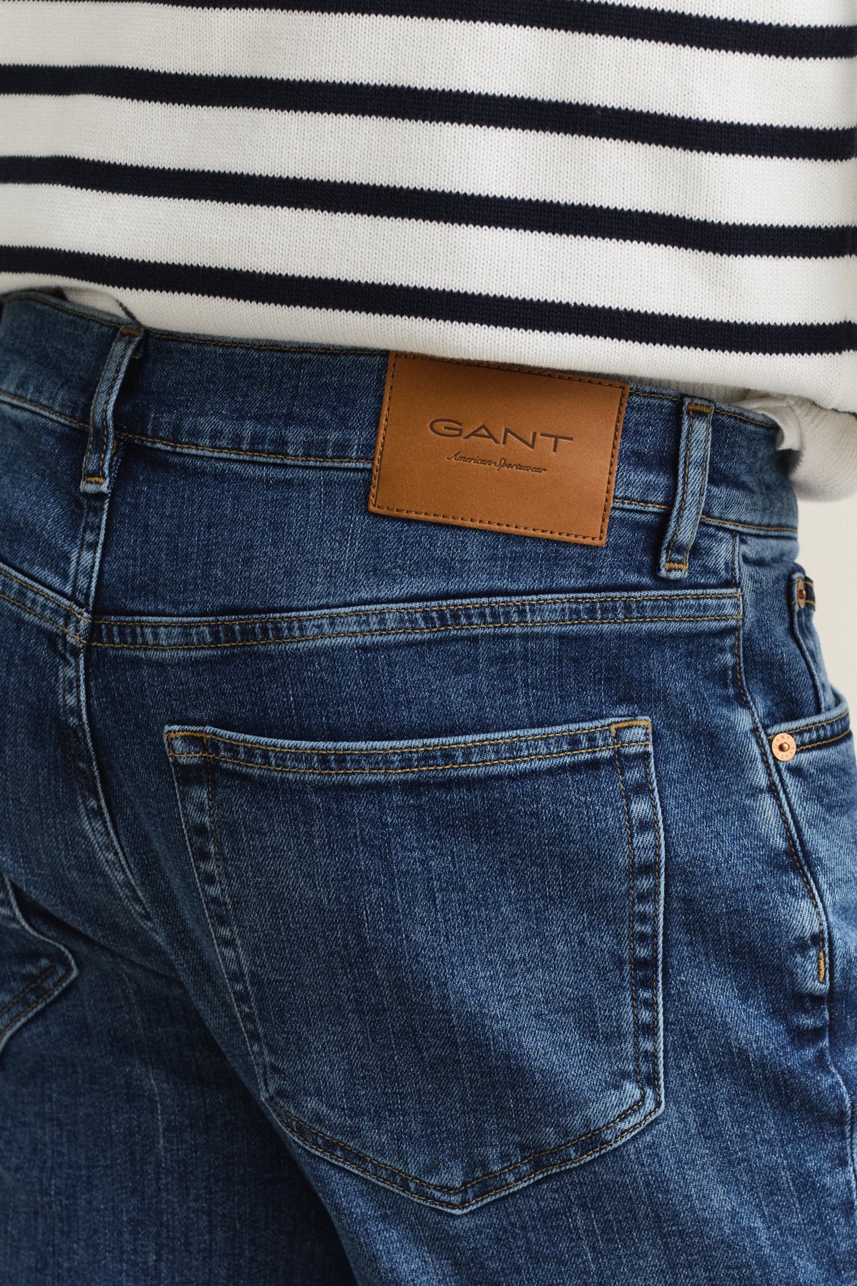 MODEL WEARING Classic Regular Denim Jeans