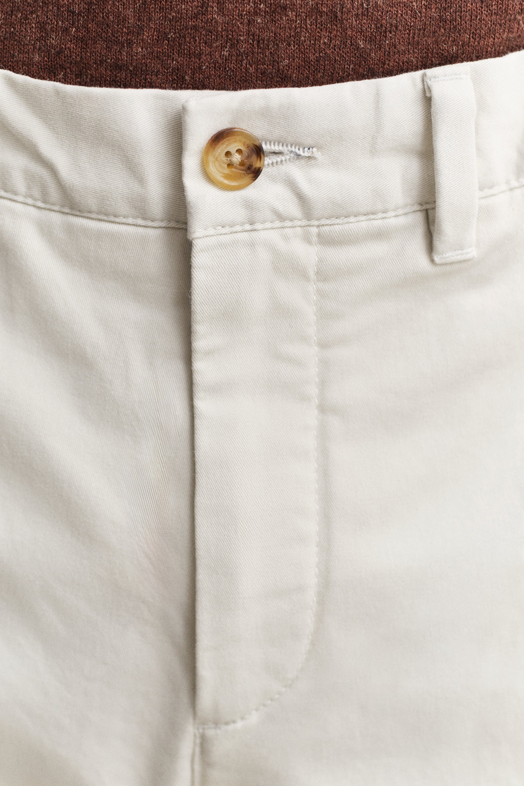 SAND, Classic Regular Chinos, CLOSE-UP BY GANT AU.