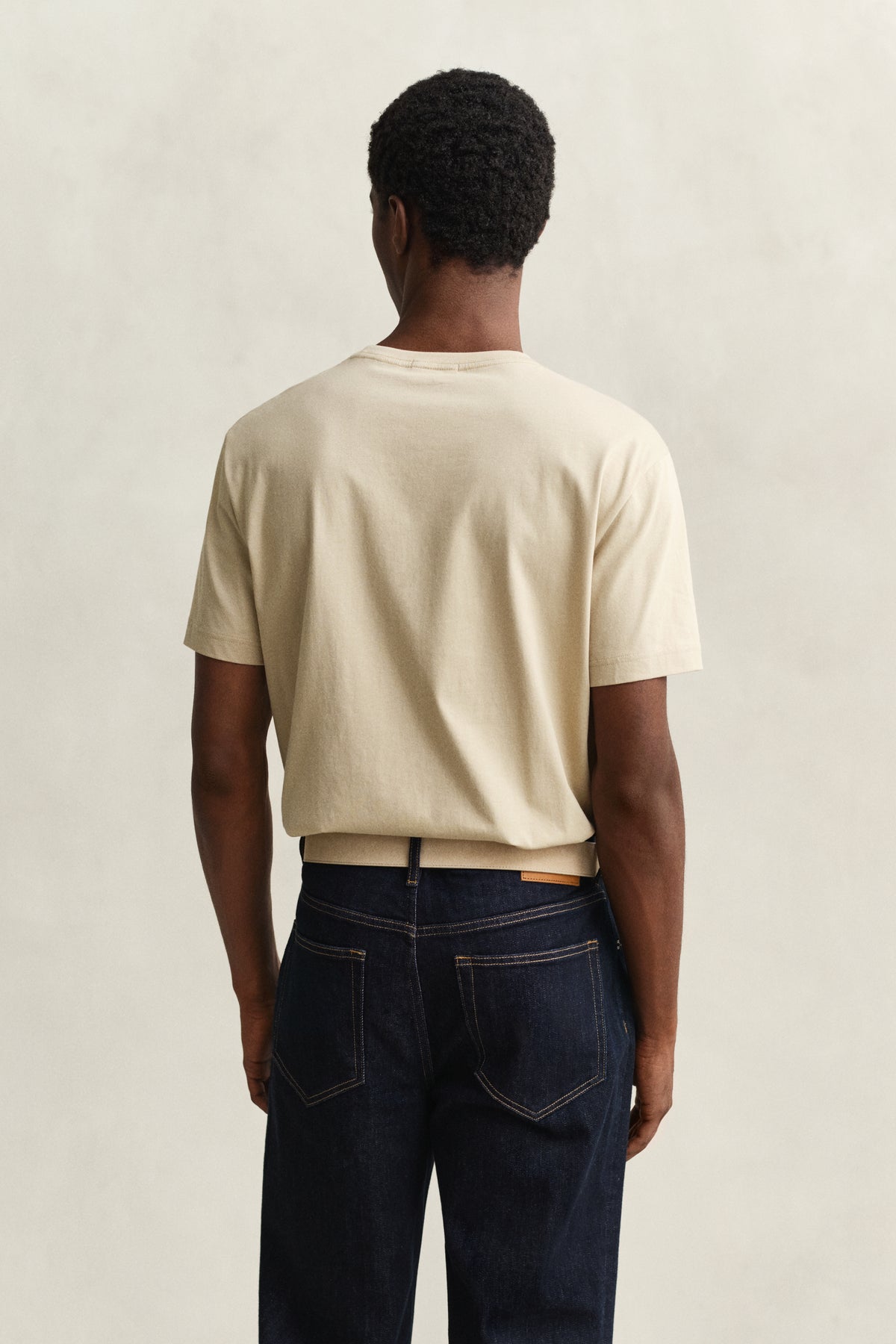 OAT BEIGE, Shield T-Shirt, BACK-VIEW BY GANT AU.