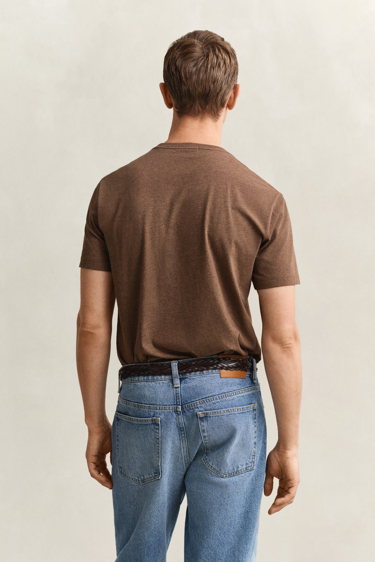 HAZELNUT MELANGE, Shield T-Shirt, BACK-VIEW BY GANT AU.