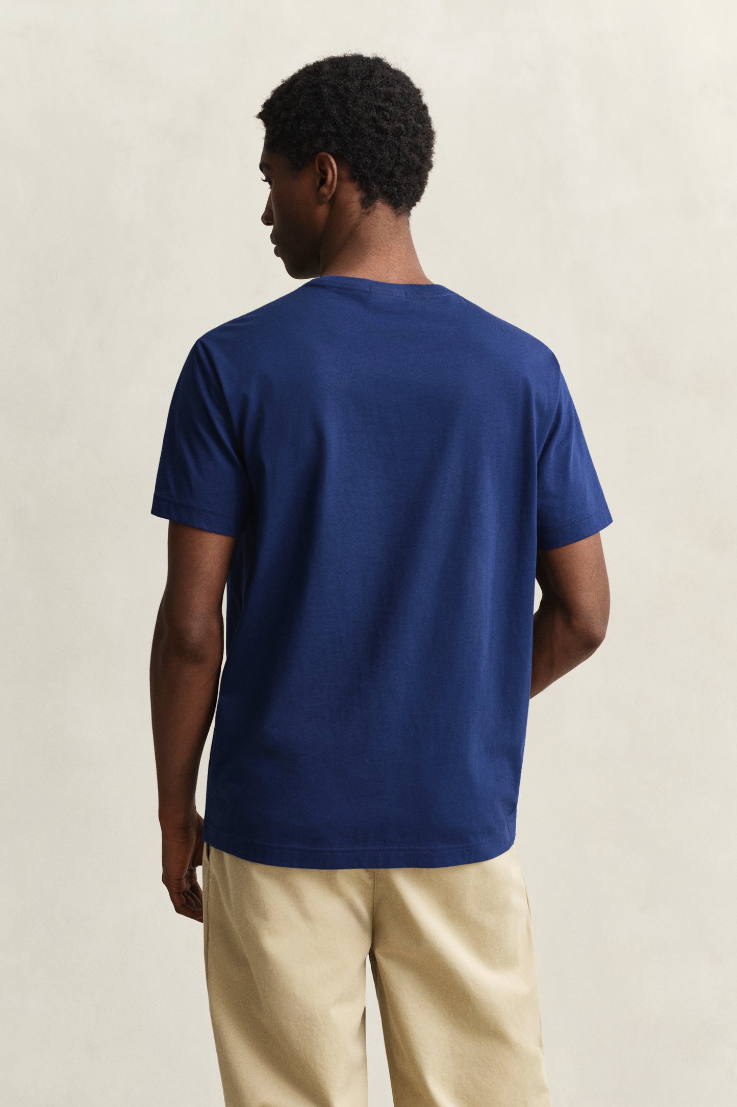RICH NAVY, Shield T-Shirt, BACK-VIEW BY GANT AU.