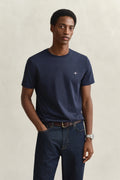 EVENING BLUE, REG SHIELD SS T-SHIRT, FRONT-VIEW BY GANT AU.