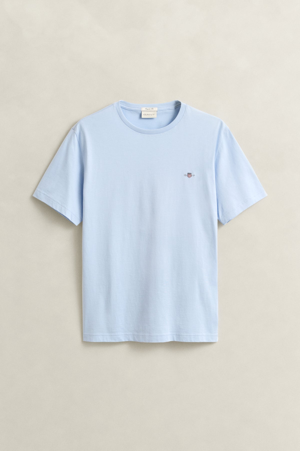 FRESH BLUE, Shield T-Shirt, FRONT-VIEW BY GANT AU.