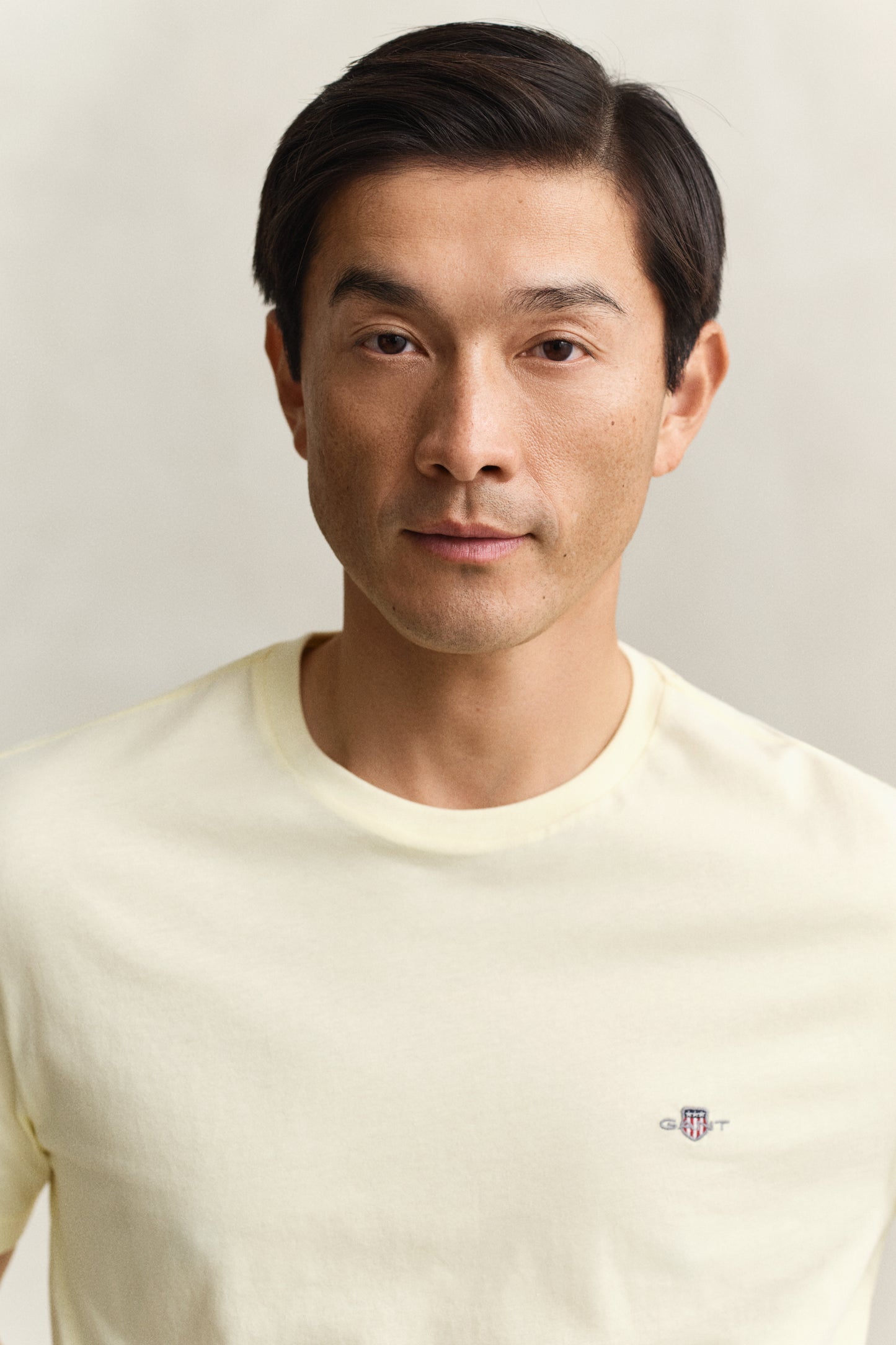 VANILLA YELLOW, Shield T-Shirt, CLOSE-UP BY GANT AU.