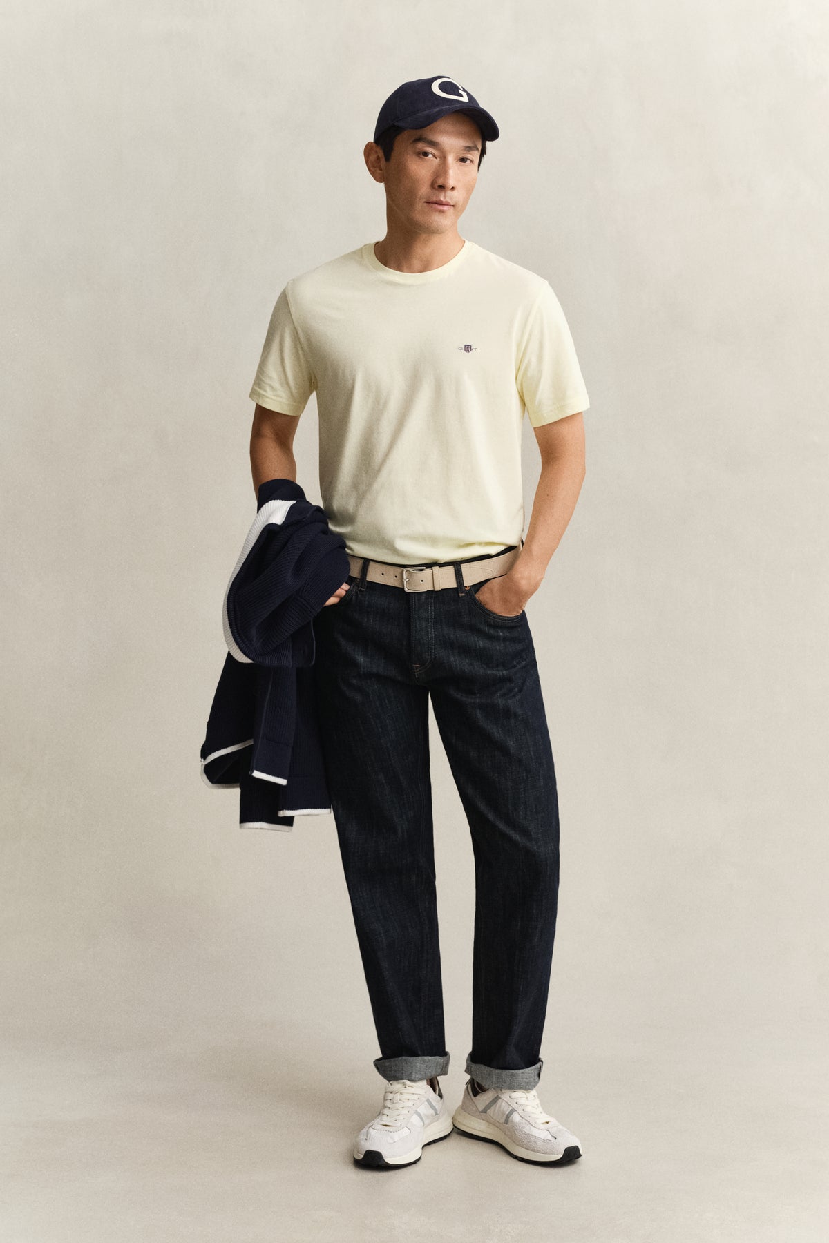 VANILLA YELLOW, Shield T-Shirt BY GANT AU.