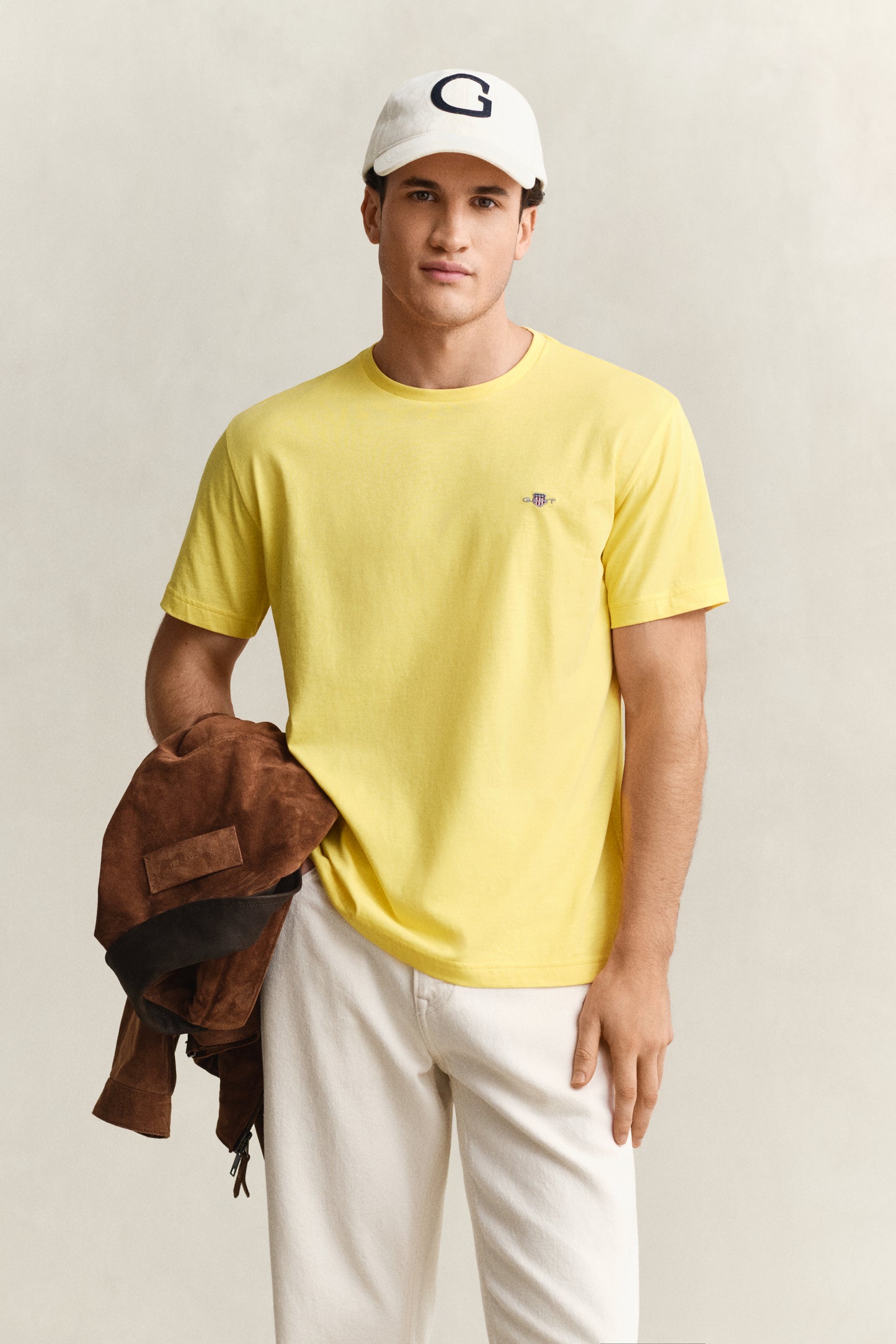 BANANA YELLOW, Shield T-Shirt, FRONT-VIEW BY GANT AU.