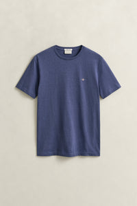 DK JEANSBLUE MELANGE, Shield T-Shirt, FLAT-LAY BY GANT AU.