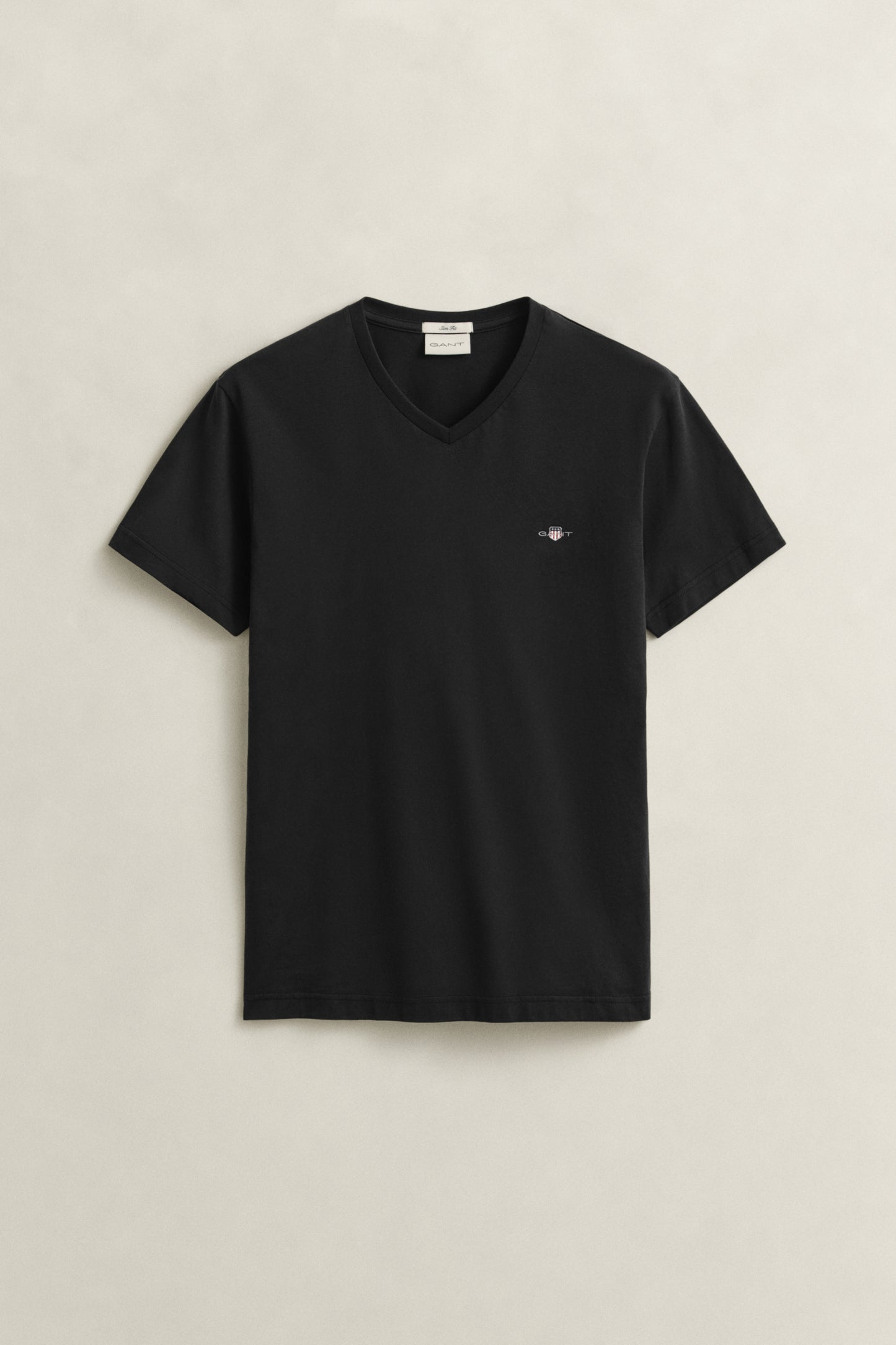BLACK, Slim Shield T-Shirt, FLAT-LAY BY GANT AU.