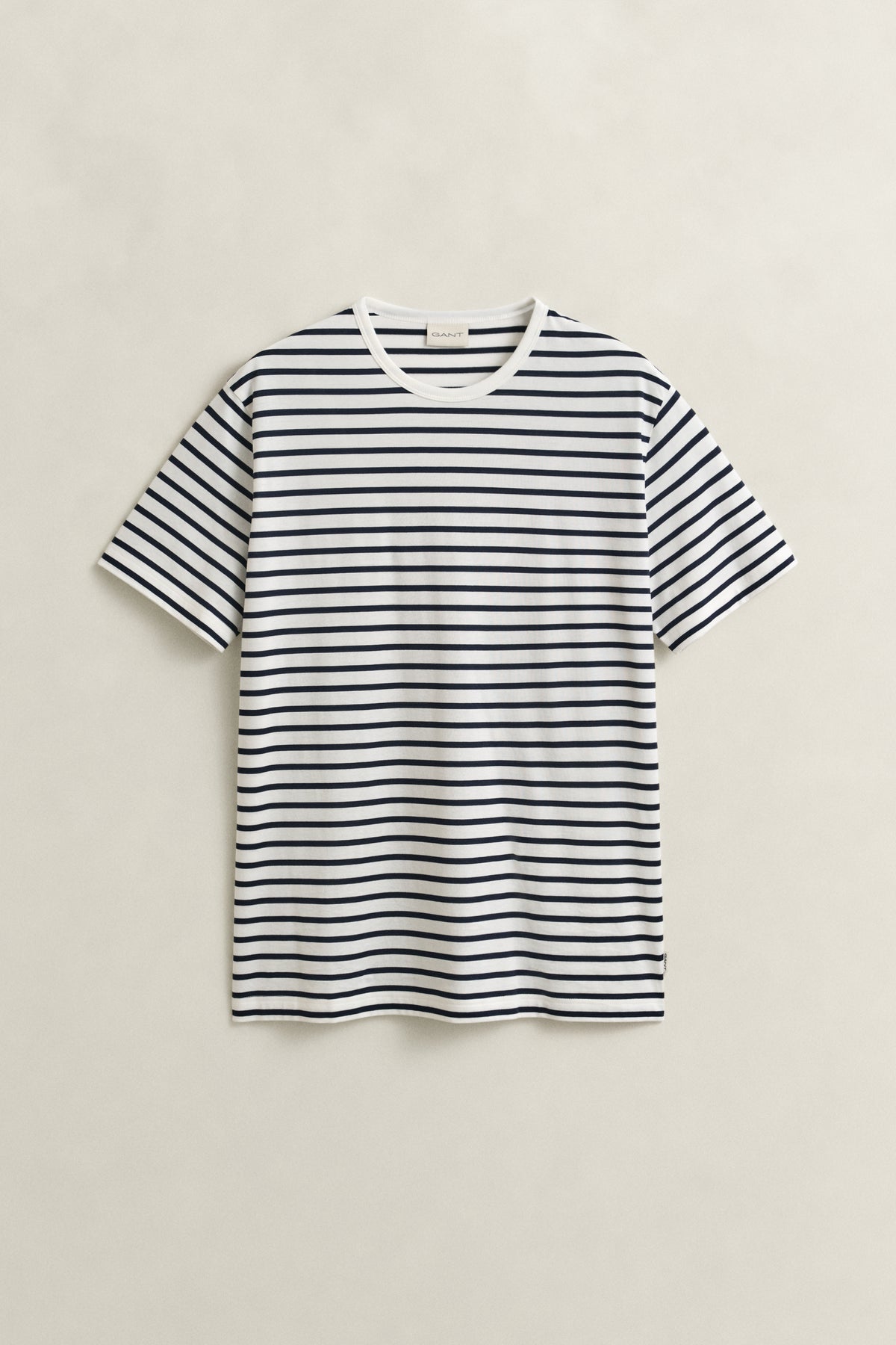 EGGSHELL, PIMA STRIPE SS TSHIRT, FLAT-LAY BY GANT AU.