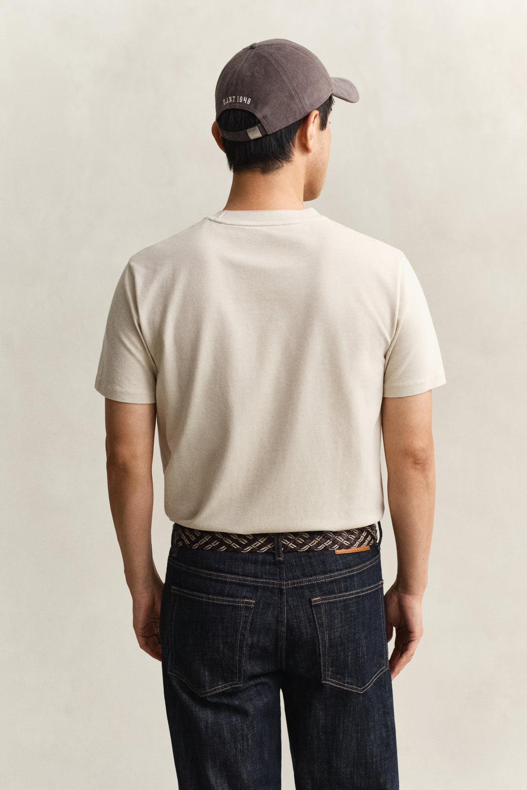 OAT BEIGE, Two-Toned T-Shirt, BACK-VIEW BY GANT AU.