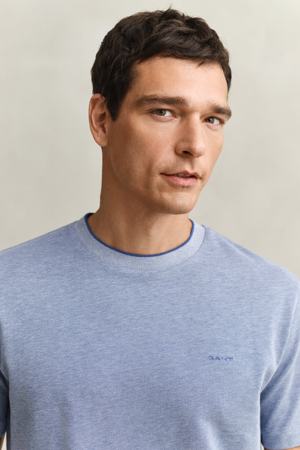 VINTAGE BLUE, Two-Toned T-Shirt, CLOSE-UP BY GANT AU.