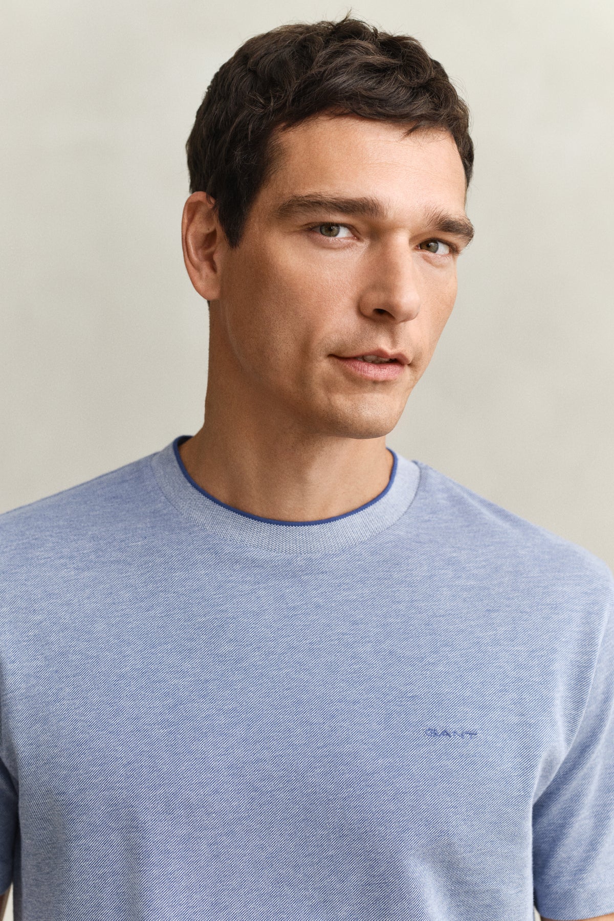 VINTAGE BLUE, Two-Toned T-Shirt, CLOSE-UP BY GANT AU.