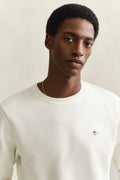 EGGSHELL, REG SHIELD C-NECK SWEAT, CLOSE-UP BY GANT AU.
