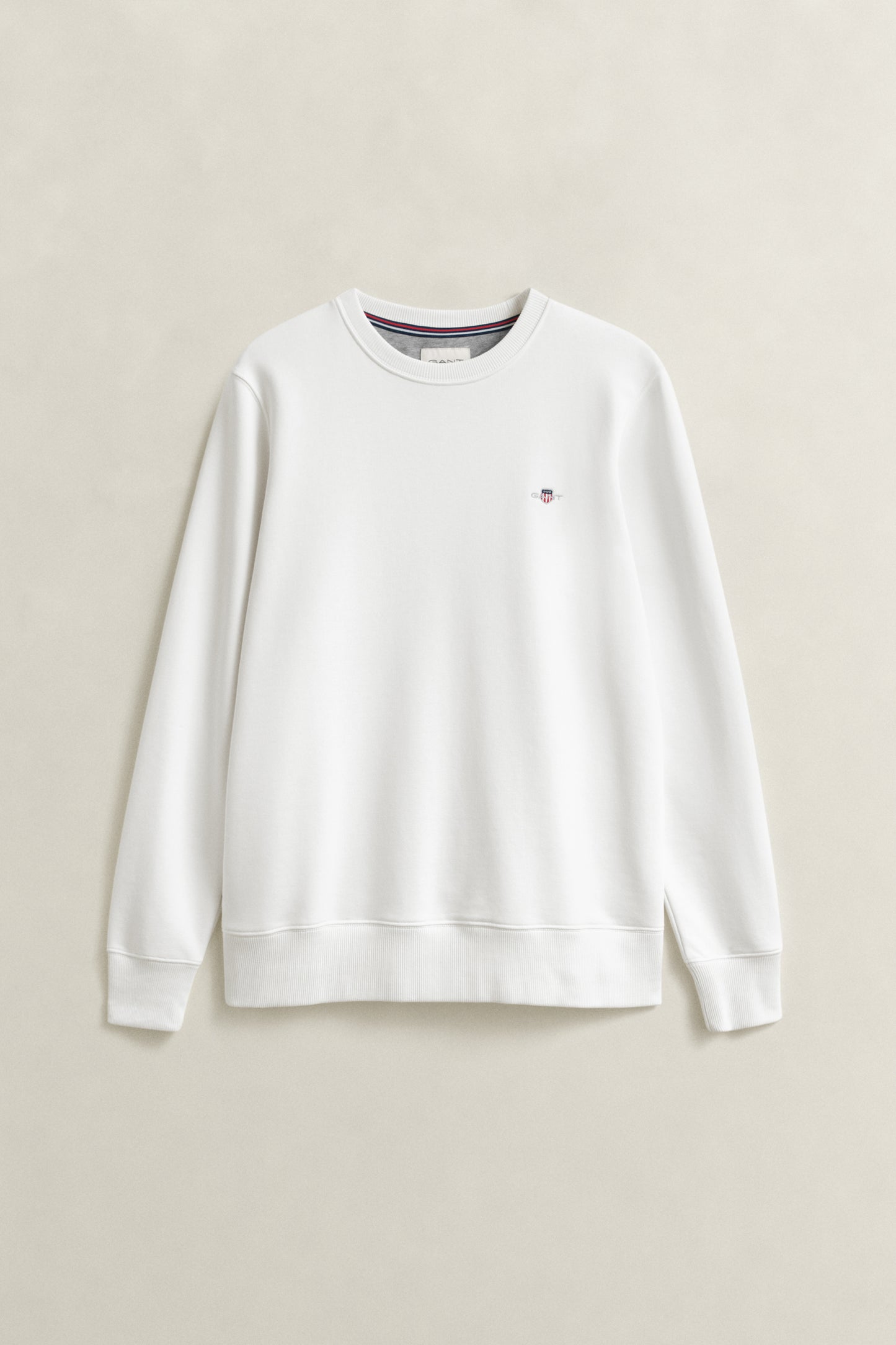 EGGSHELL, REG SHIELD C-NECK SWEAT, FRONT-VIEW BY GANT AU.