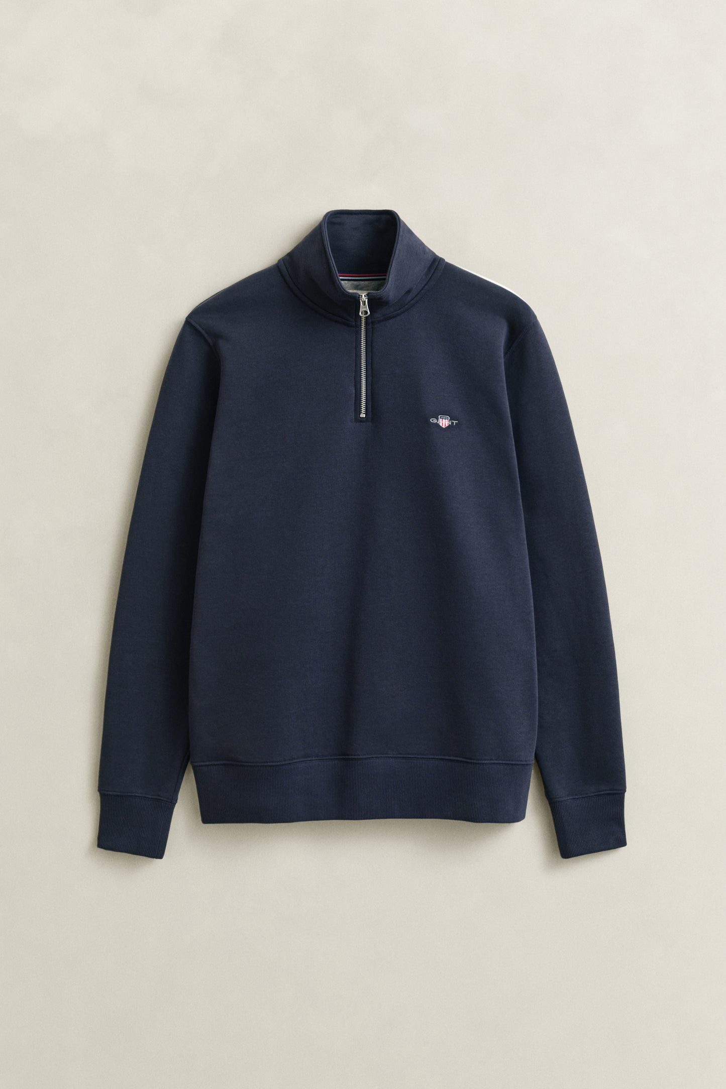 EVENING BLUE, REG SHIELD HALF ZIP SWEAT, FRONT-VIEW BY GANT AU.