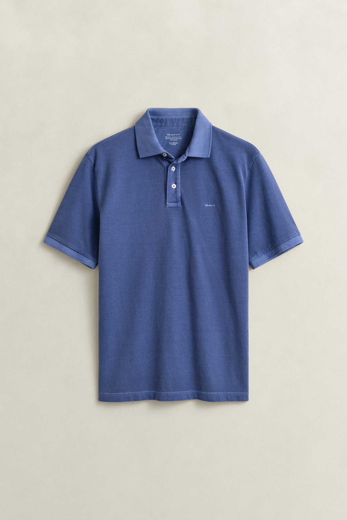 VINTAGE BLUE, SUNFADED SS POLO, FLAT-LAY BY GANT AU.