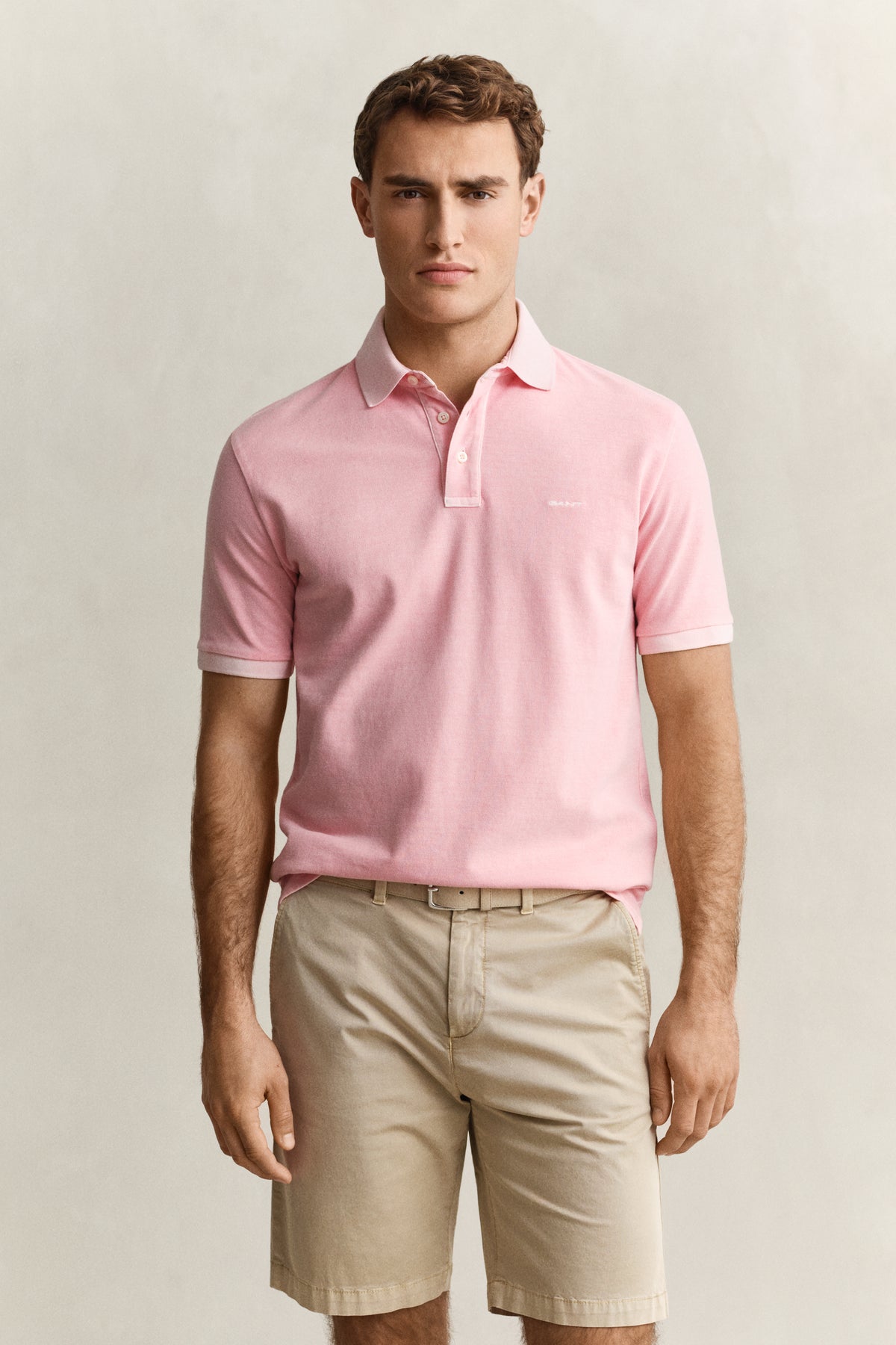 BUBBELGUM PINK, SUNFADED SS POLO, FRONT-VIEW BY GANT AU.